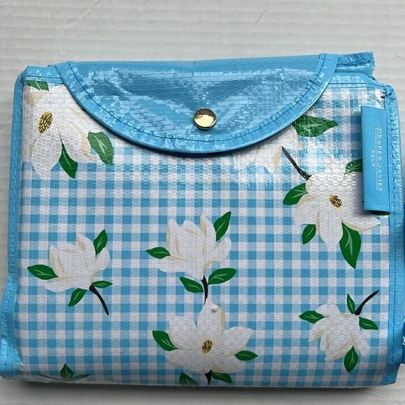 Draper James Market tote in Blue Floral - Picture 4 of 9